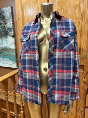 Classic Kodiak Navy, Red, Brown Plaid Flannel Shirt Pocket Detail